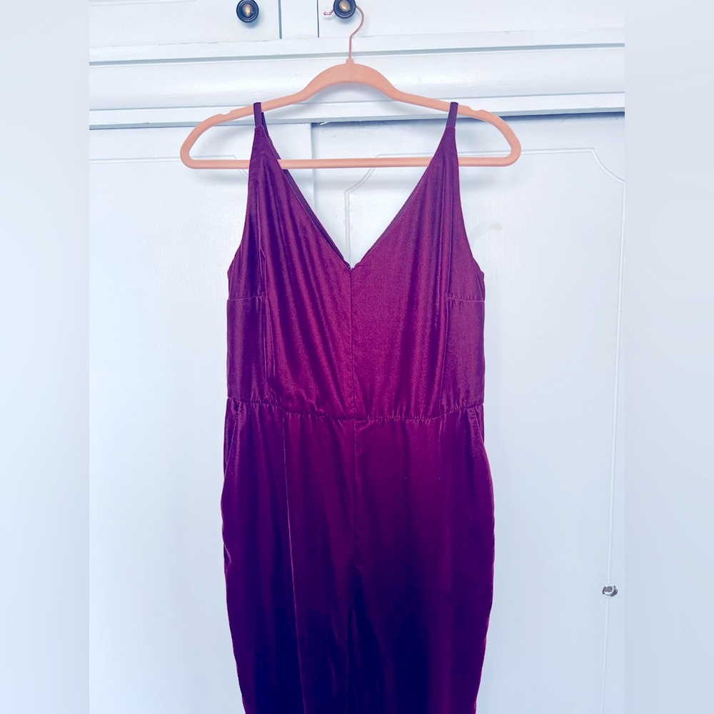 EUC Banana Republic Crushed Velvet Plum Colored Jumpsuit with Full-length Pants